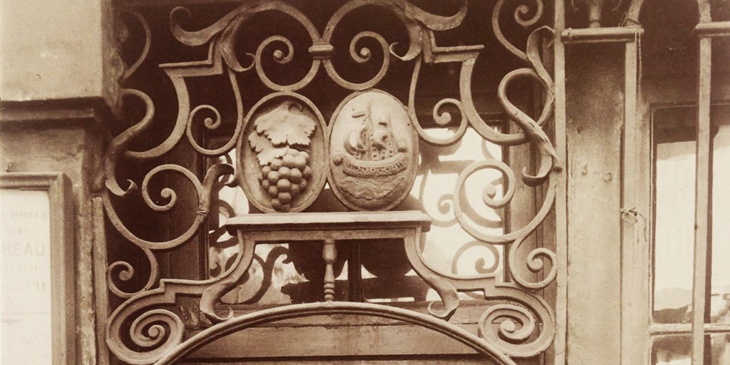 Ferronnerie d'un marchand de vin en 1901 à Paris, 5e arrondissement